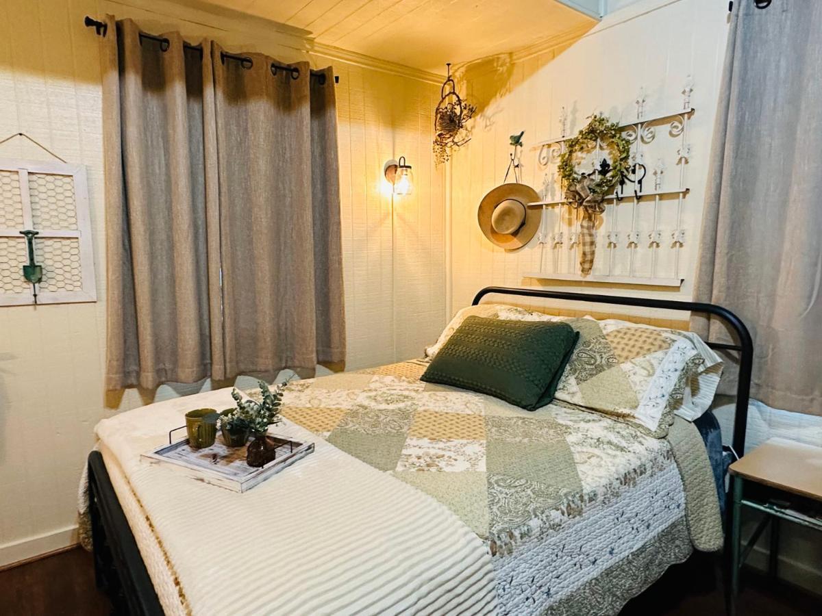 Acorn Hideaways Canton Unwind At Green Gables Suite For Up To 3 Exteriör bild